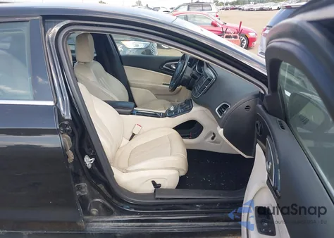 2015 Chrysler 200 Limited z USA, uszkodzony, nr VIN 1C3CCCAB8FN758464